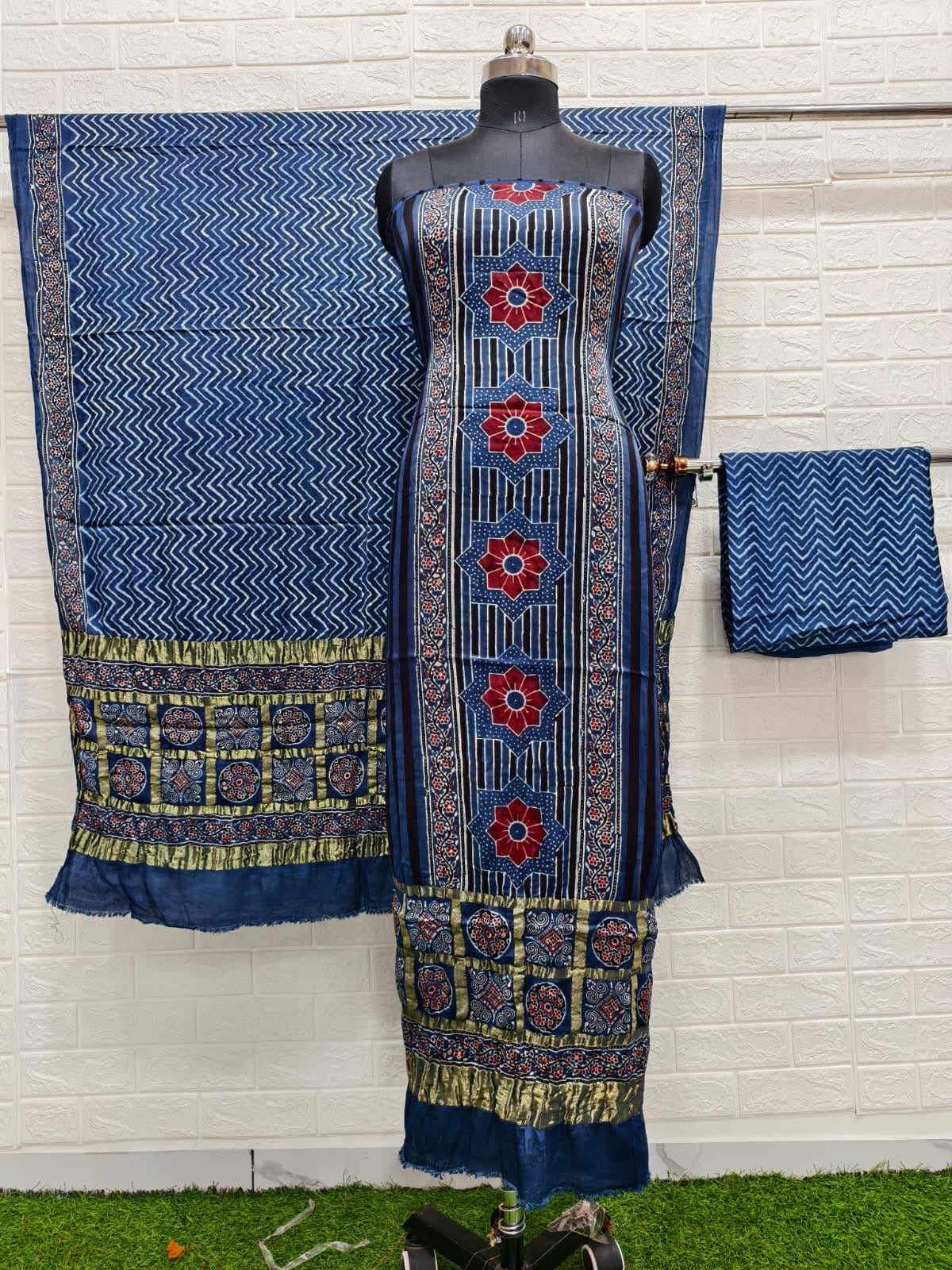 Ajrakh hand block print checks pallu top and dupatta suit
