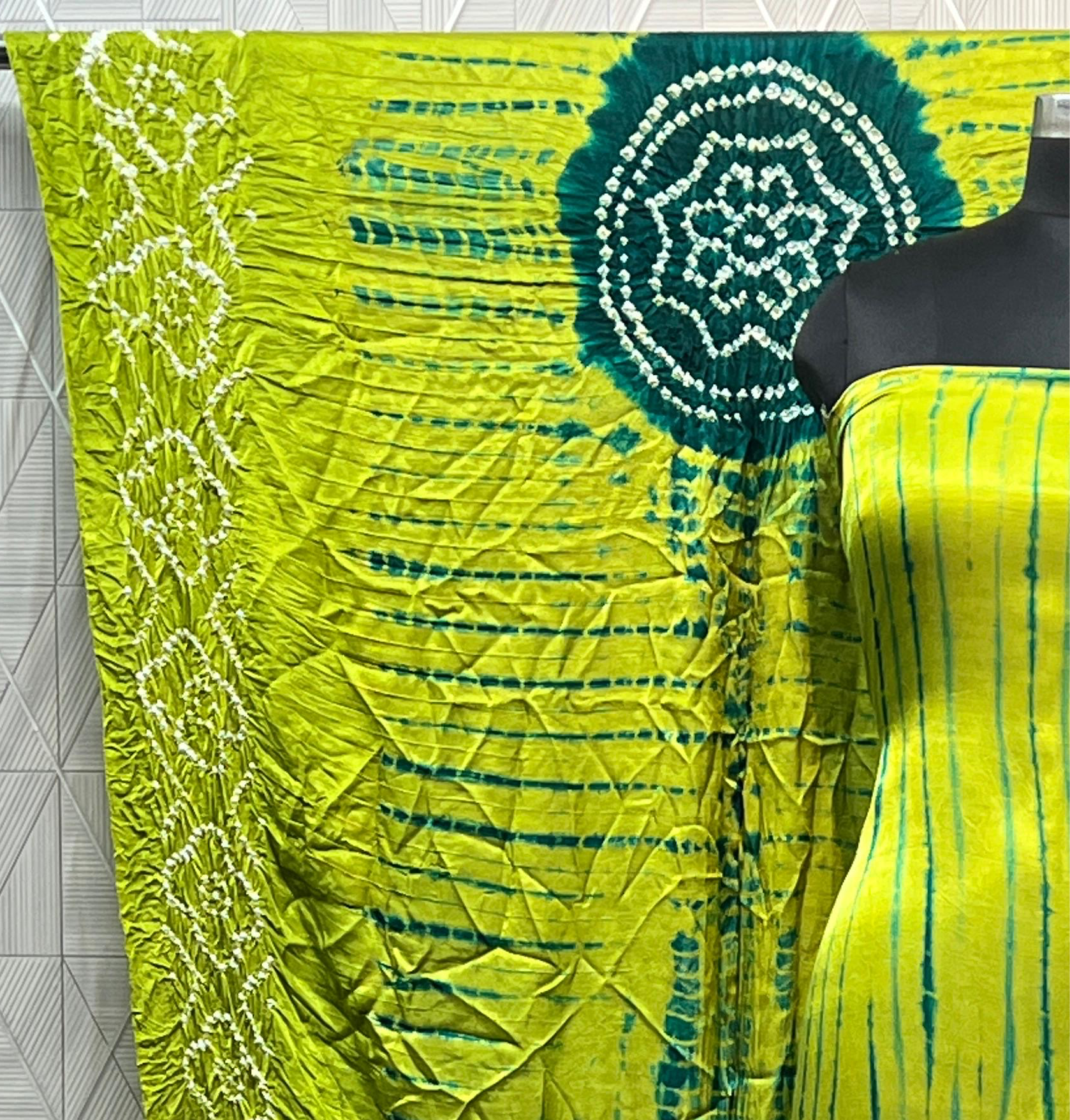 Modal Silk Tiy & Dye Bandhani dupatta 3 Pice suits