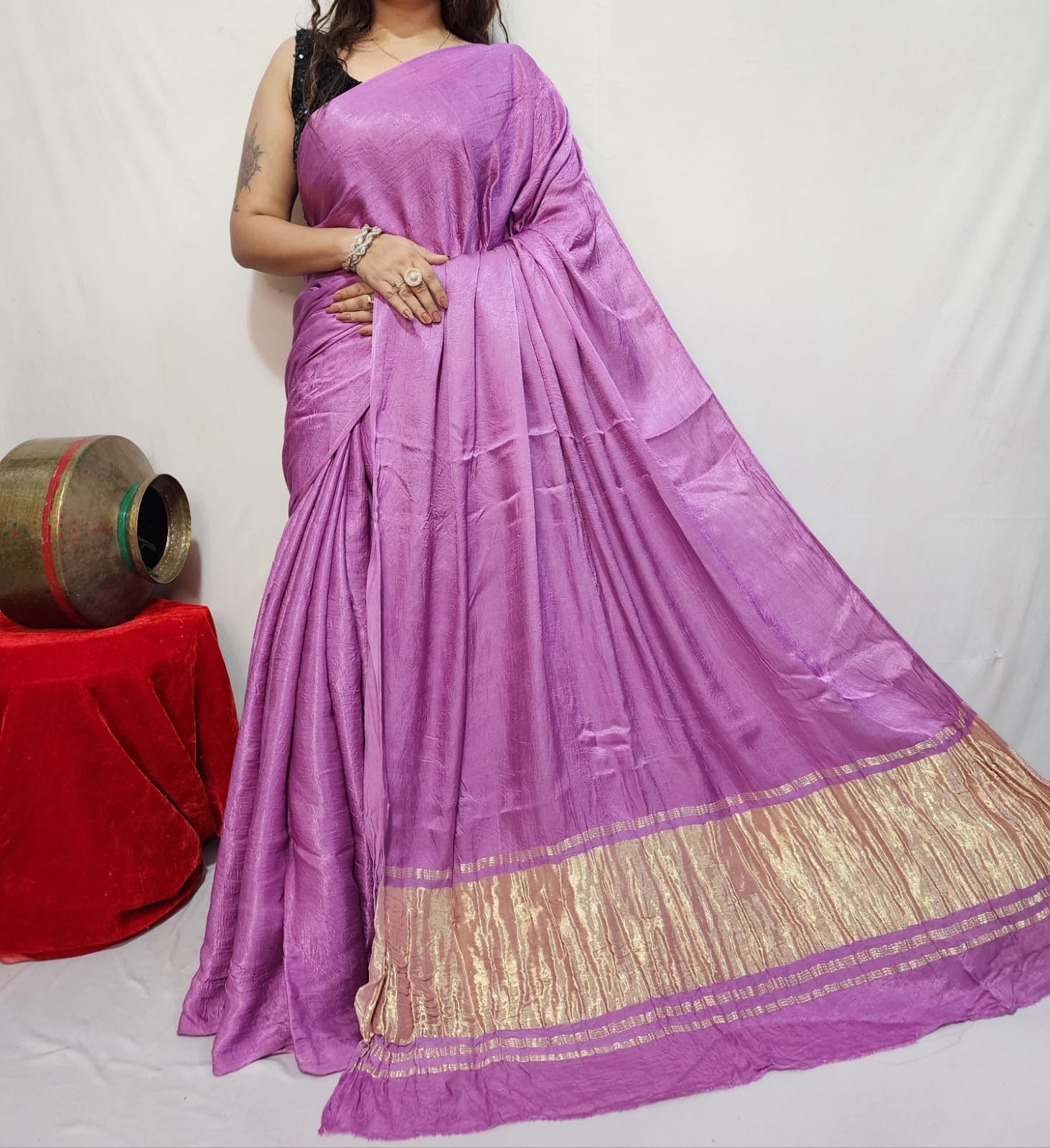 modal silk plan dye saree with zari pallu (Copy)