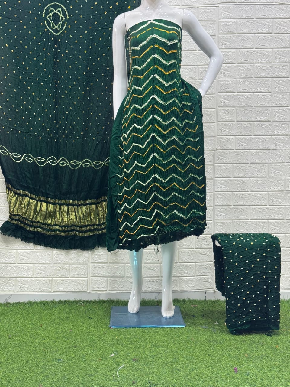 Modal Silk Bandhani 3 Piece Suit – Pure Barik Bandhej Top, Dupatta & Bottom | Premium Ethnic Wear