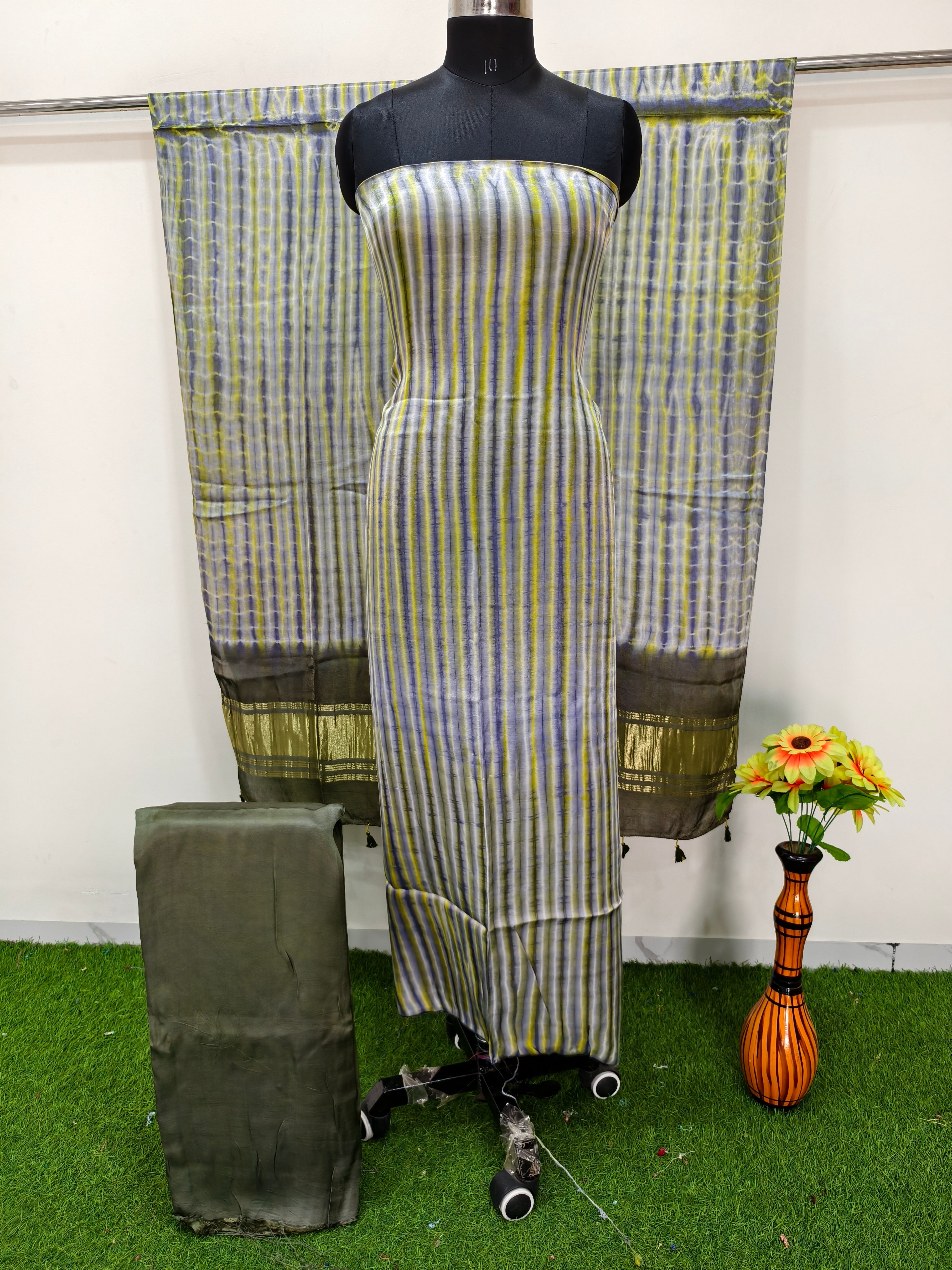 Modal Silk Tiy & Dye 3 Pice suit