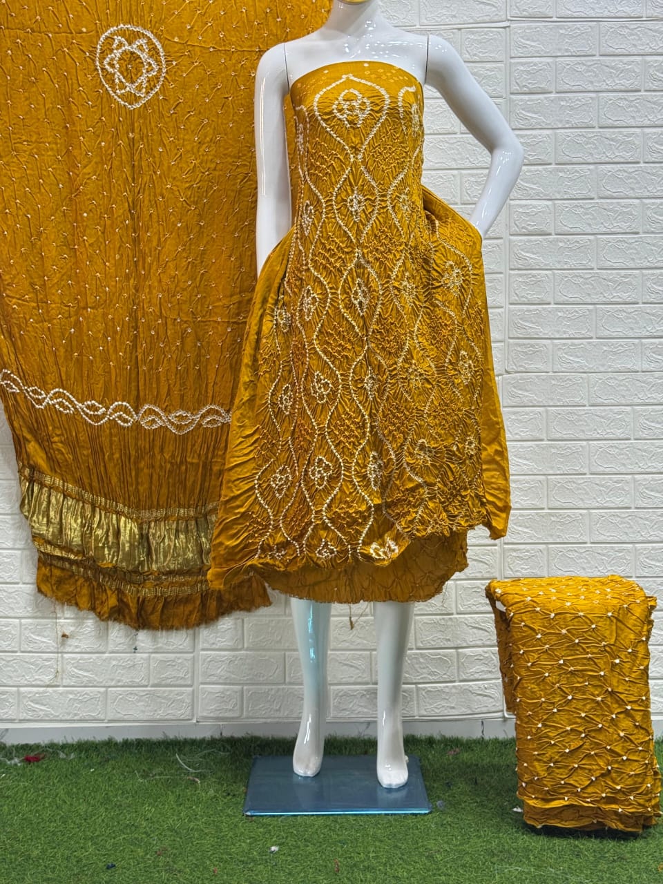 Modal Silk Bandhani 3 Piece Suit – Pure Barik Bandhej Top, Dupatta & Bottom | Premium Ethnic Wear