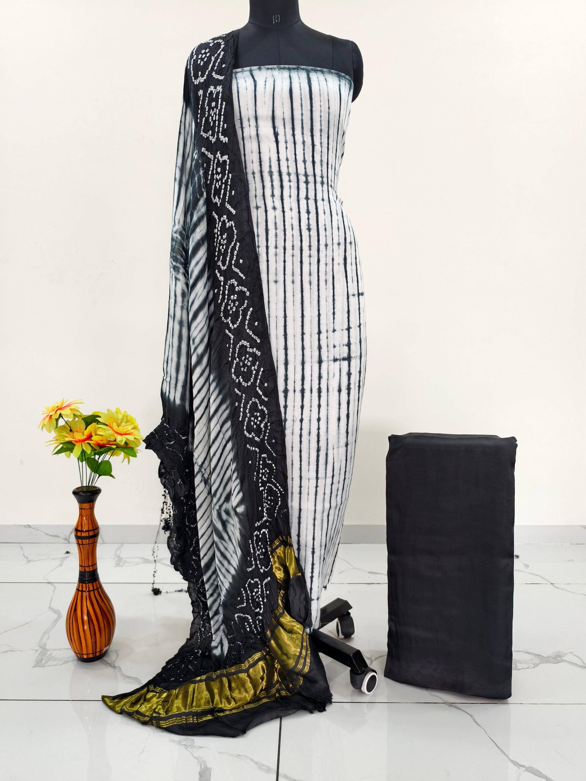 Modal Silk Tiy & Dye Bandhani dupatta 3 Pice suits