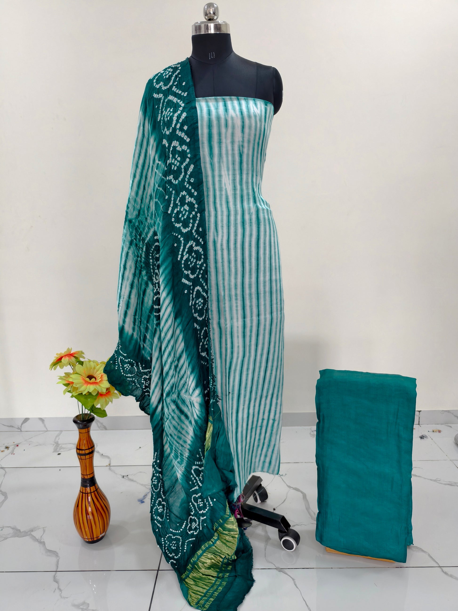 Modal Silk Tiy & Dye Bandhani dupatta 3 Pice suits