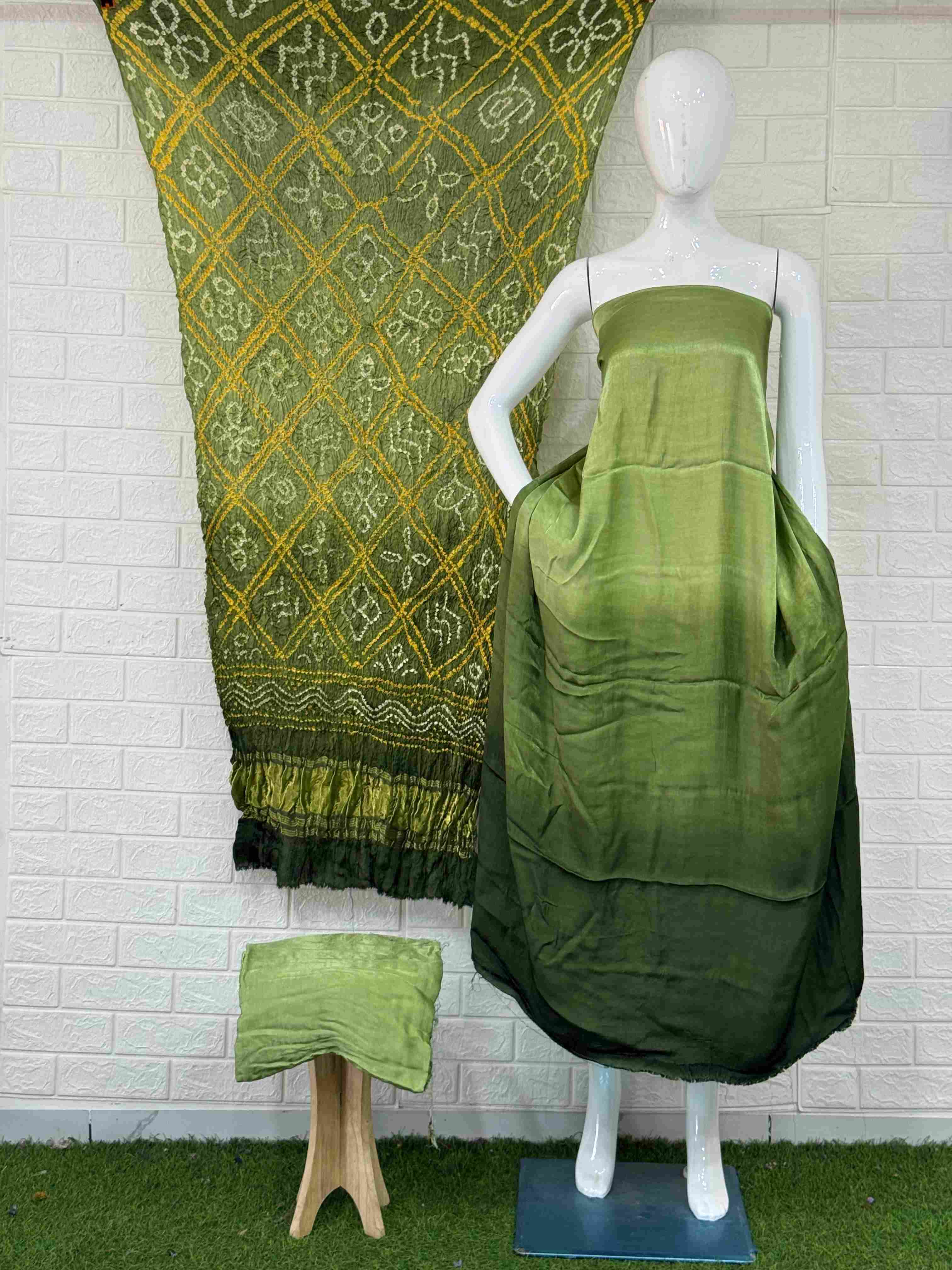 Modal Silk Shaded Lite & Dark Suit with Bandhej Barbhat Dupatta & Zari Pallu