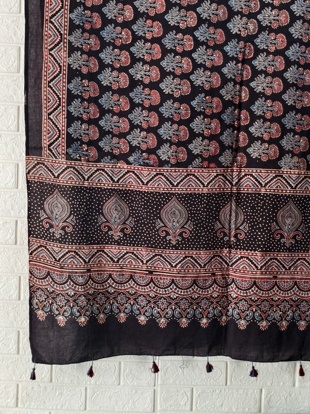 Buy Pure Cotton Bleck Ajrakh Hand Block Print Nechral Dye 3 Pice Suit