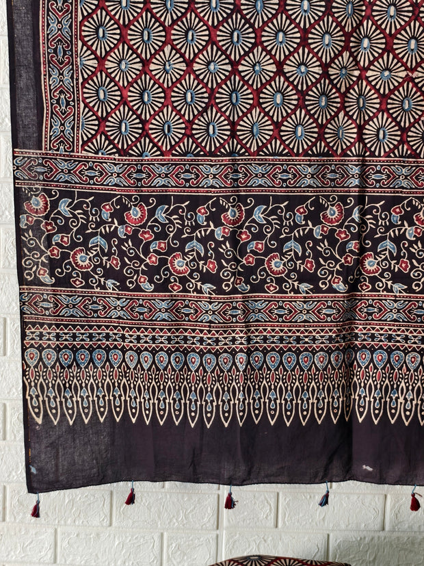 Buy Pure Cotton Bleck Ajrakh Hand Block Print Nechral Dye 3 Pice Suit