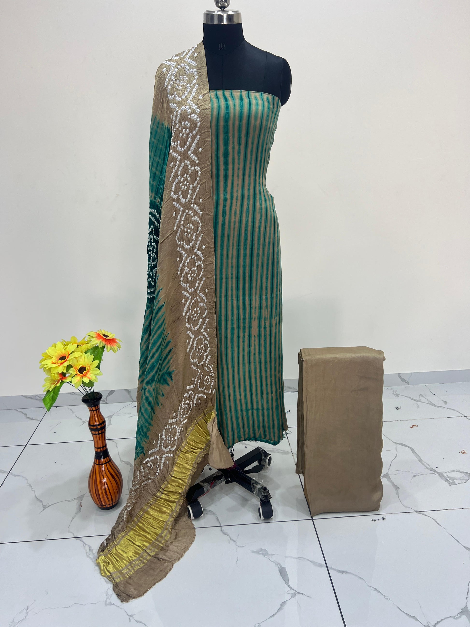 Modal Silk Tiy & Dye Bandhani dupatta 3 Pice suits
