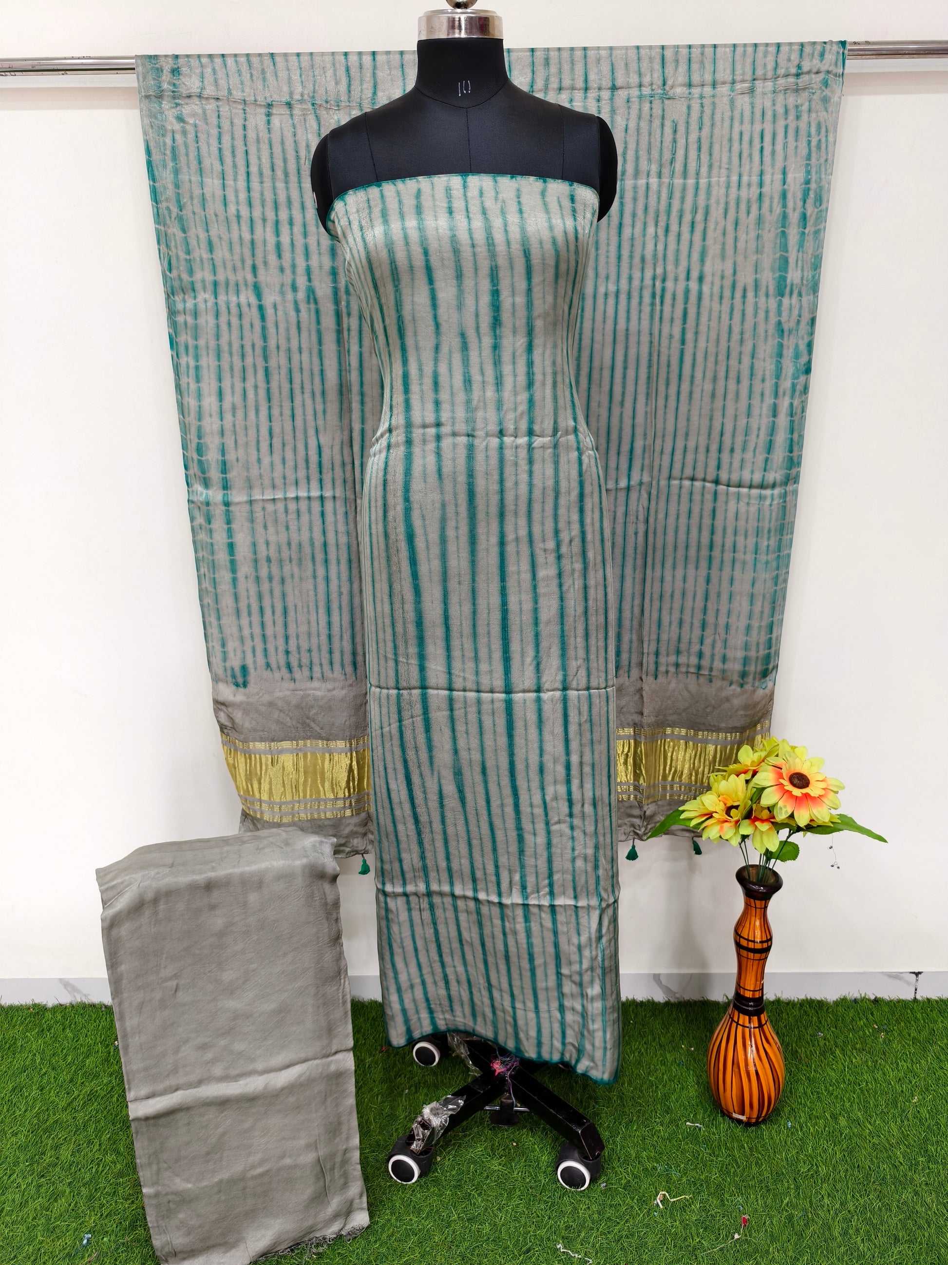 Modal Silk Tiy & Dye 3 Pice suit
