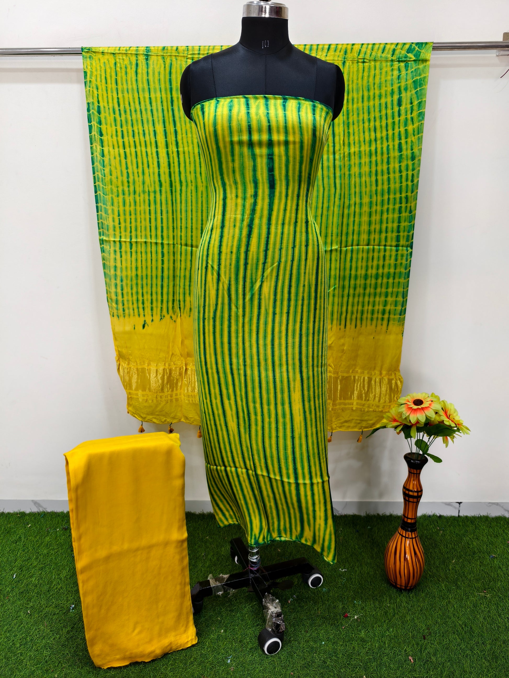 Modal Silk Tiy & Dye 3 Pice suit
