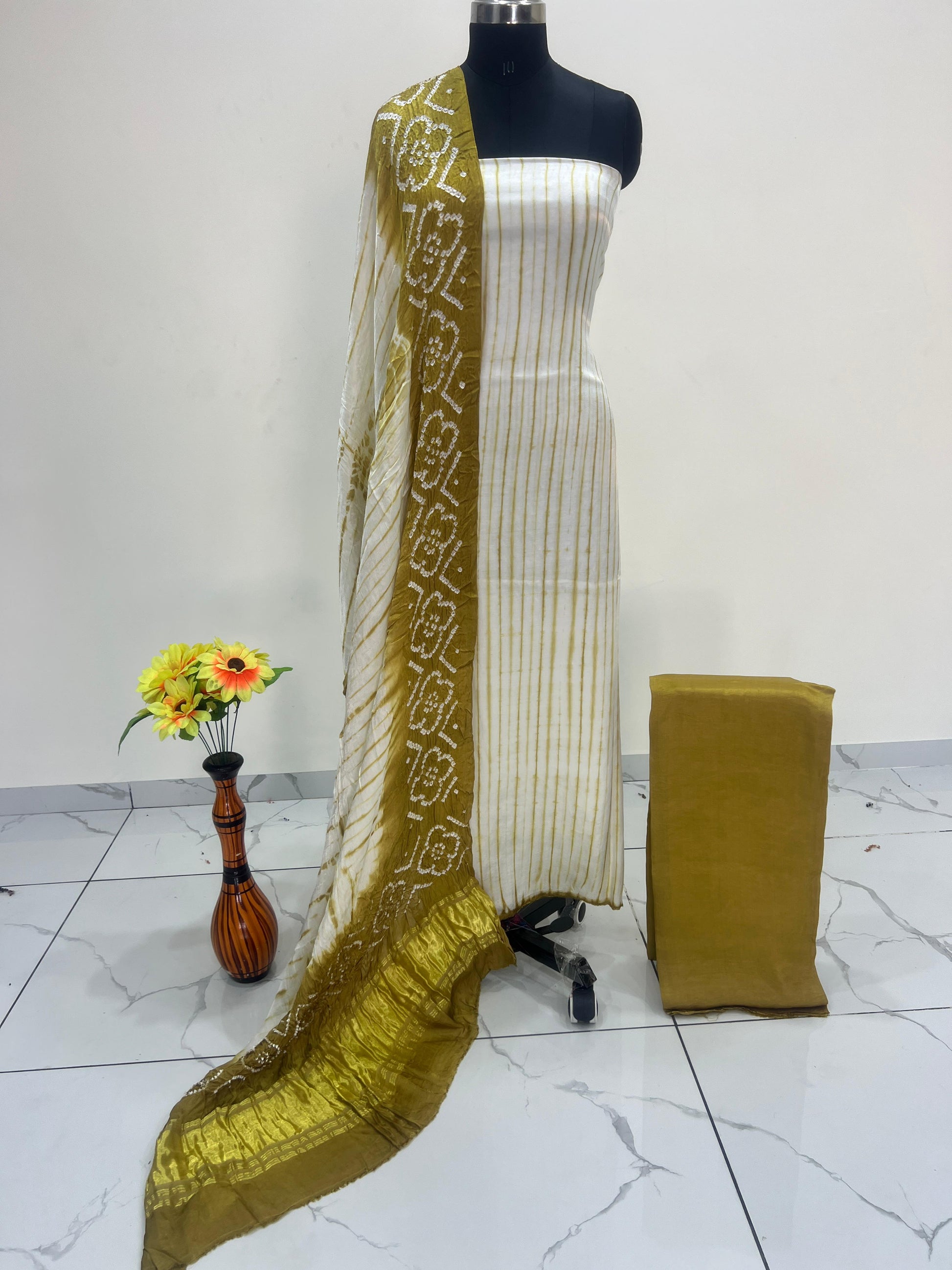 Modal Silk Tiy & Dye Bandhani dupatta 3 Pice suits