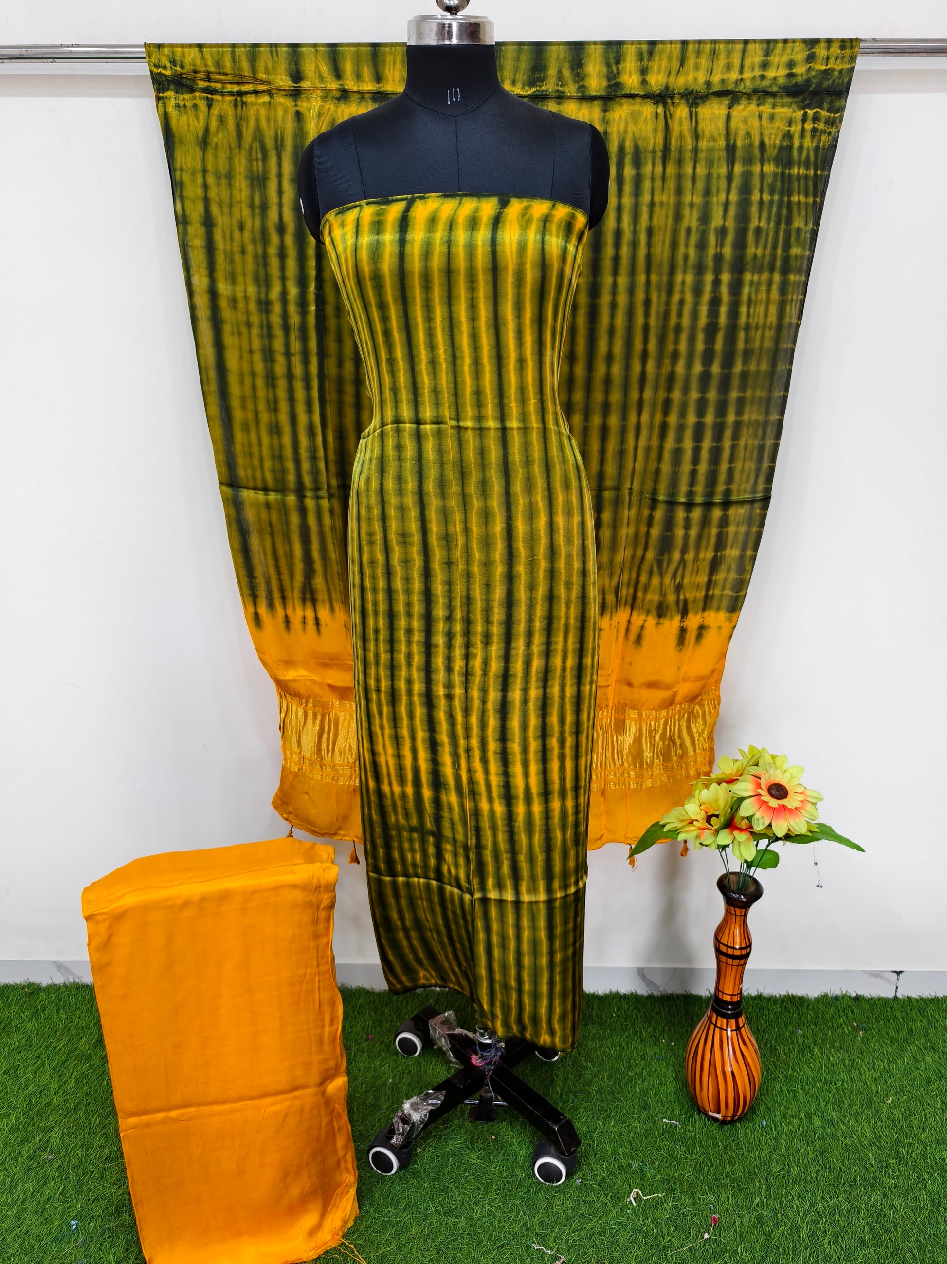 Modal Silk Tiy & Dye 3 Pice suit