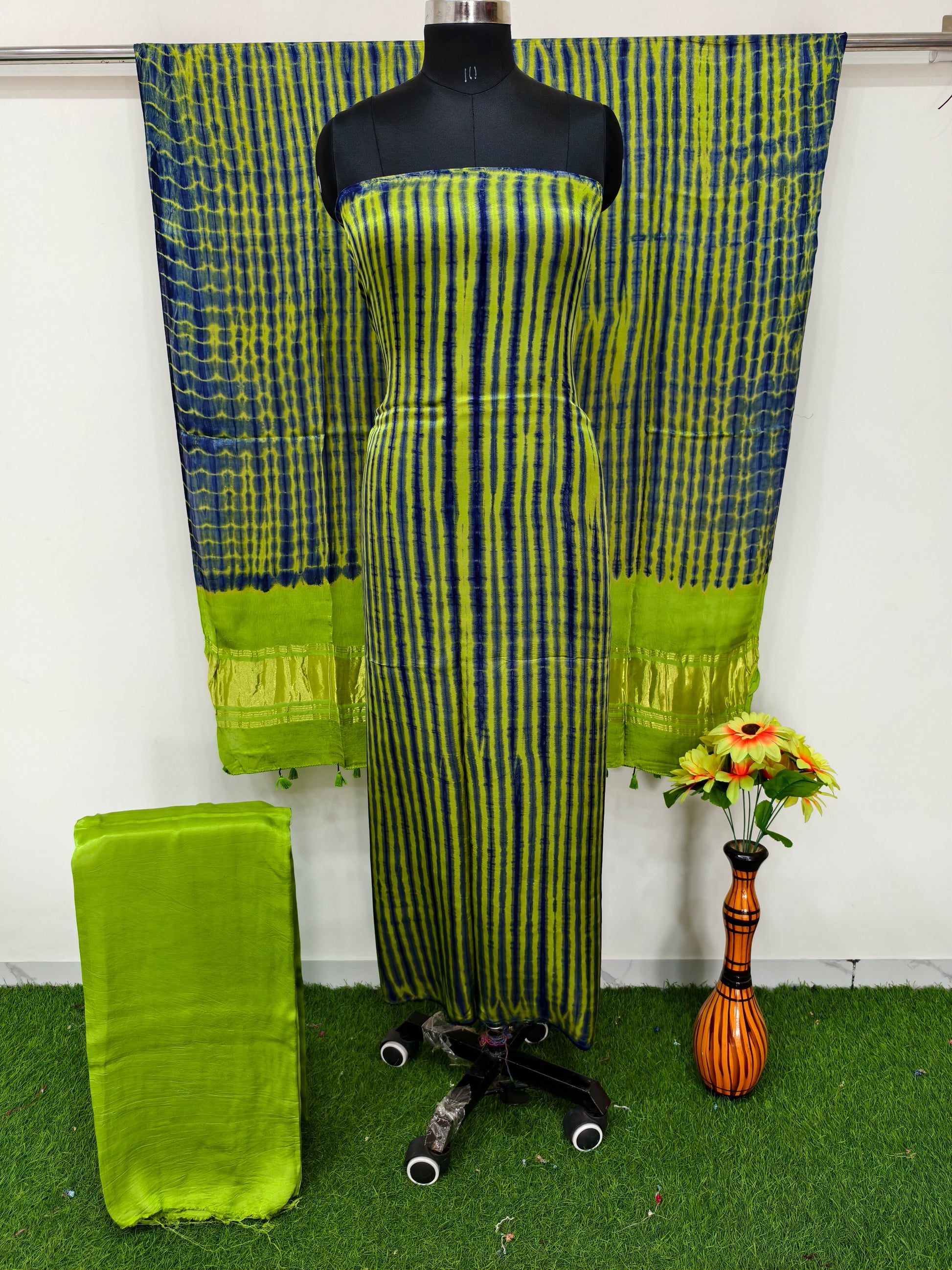Modal Silk Tiy & Dye 3 Pice suit