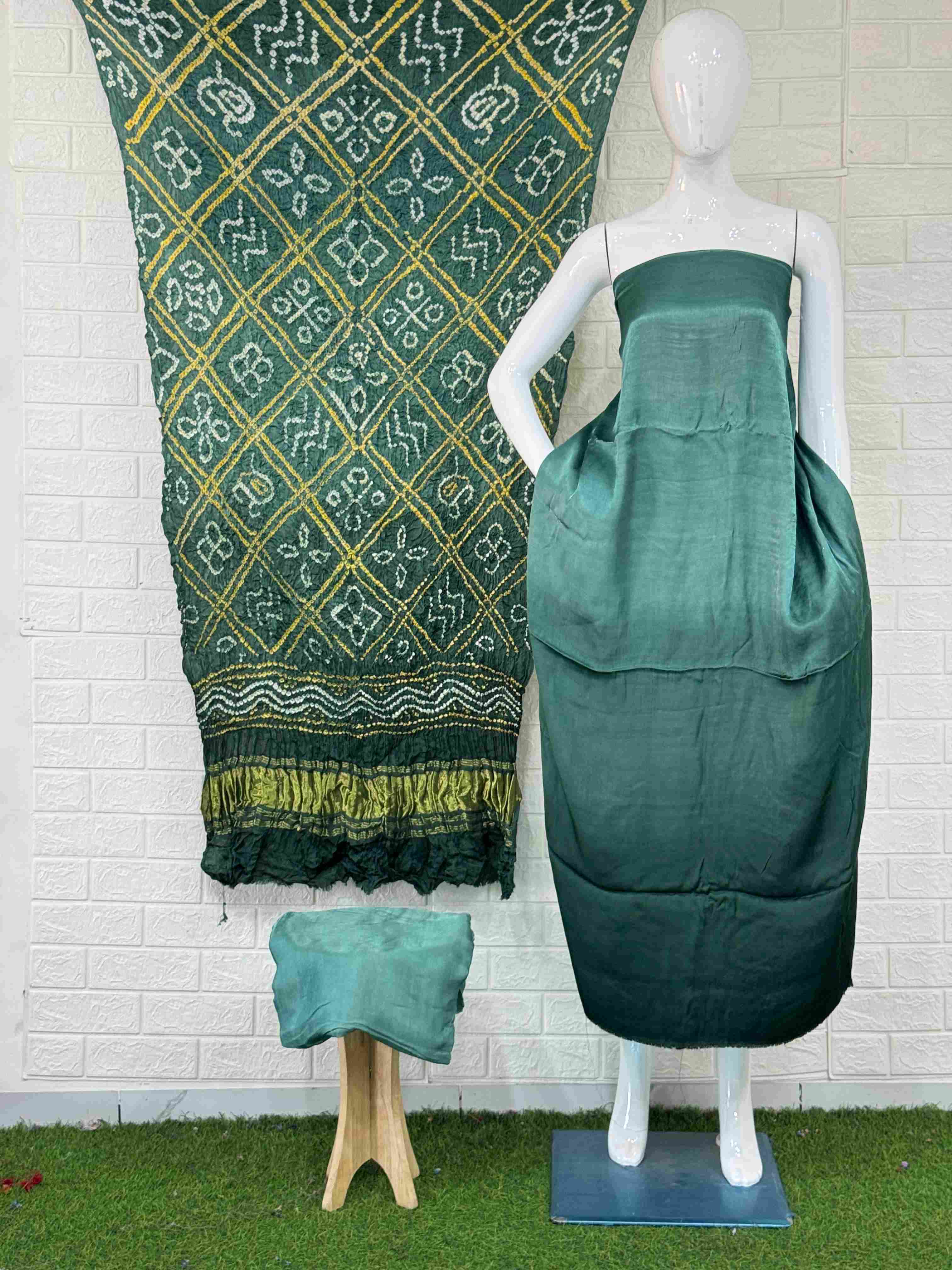 Modal Silk Shaded Lite & Dark Suit with Bandhej Barbhat Dupatta & Zari Pallu