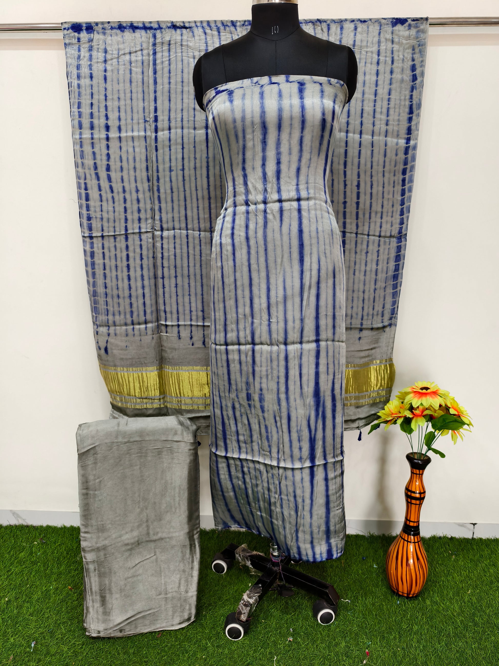 Modal Silk Tiy & Dye 3 Pice suit