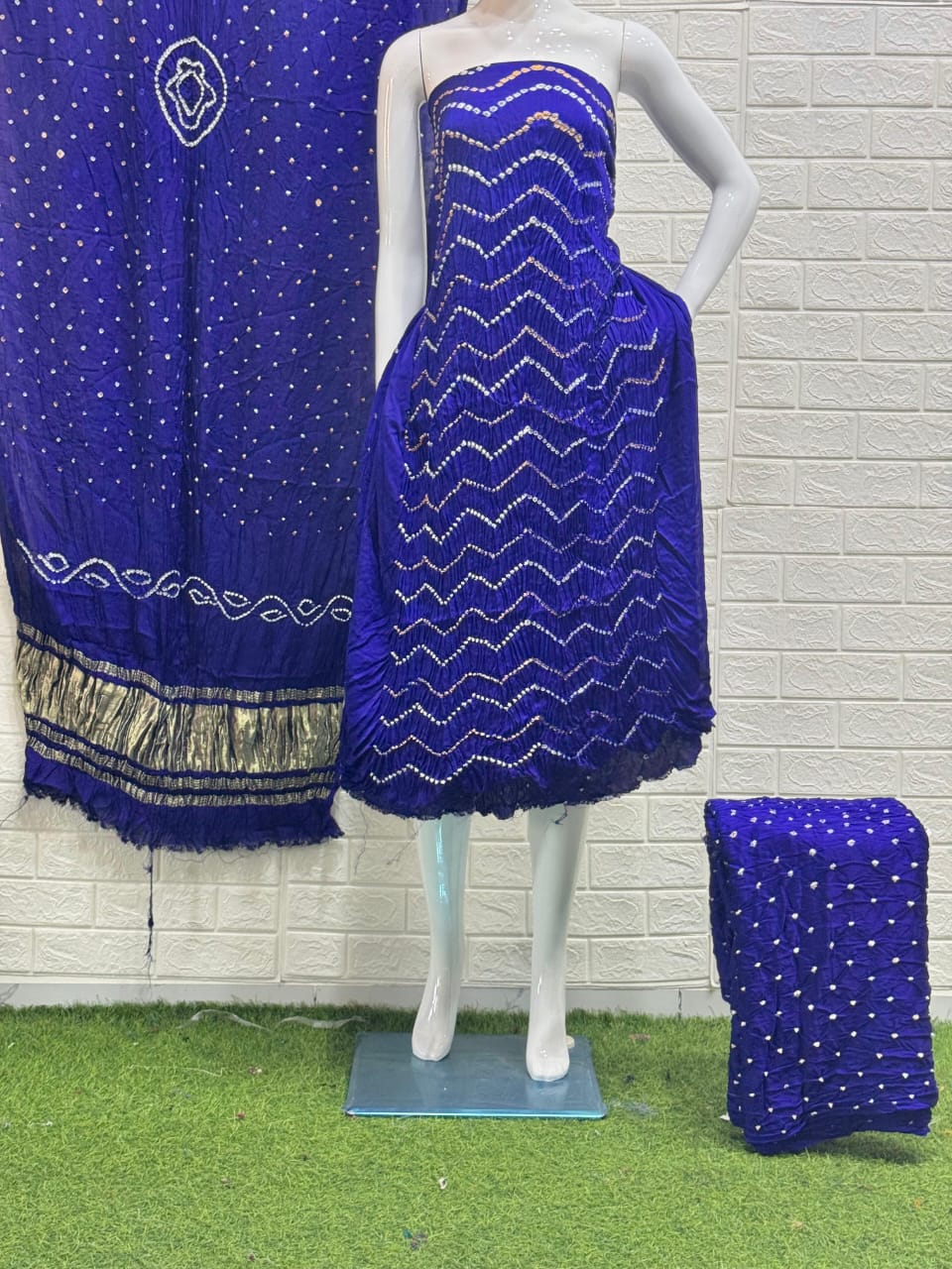 Modal Silk Bandhani 3 Piece Suit – Pure Barik Bandhej Top, Dupatta & Bottom | Premium Ethnic Wear
