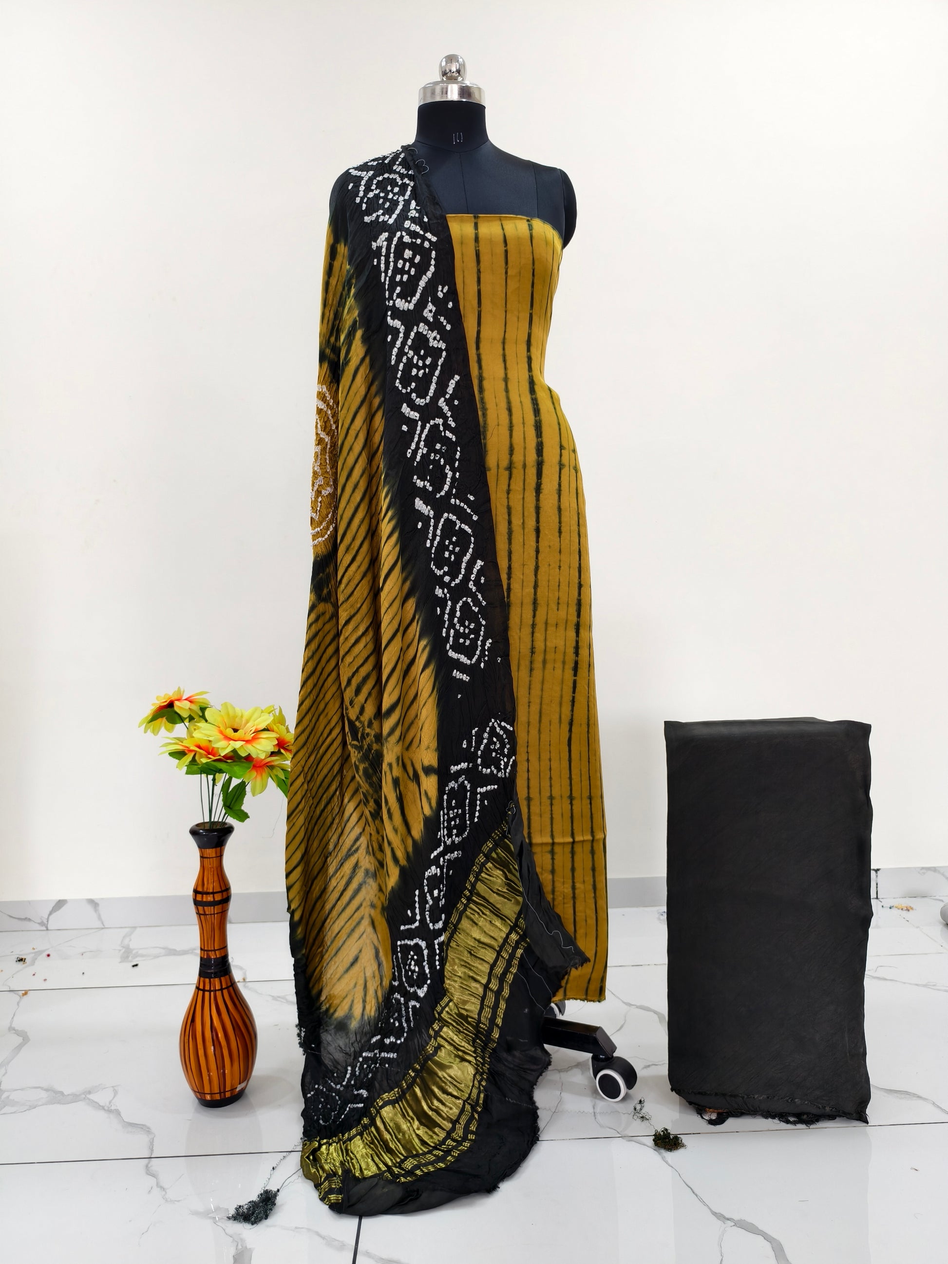 Modal Silk Tiy & Dye Bandhani dupatta 3 Pice suits