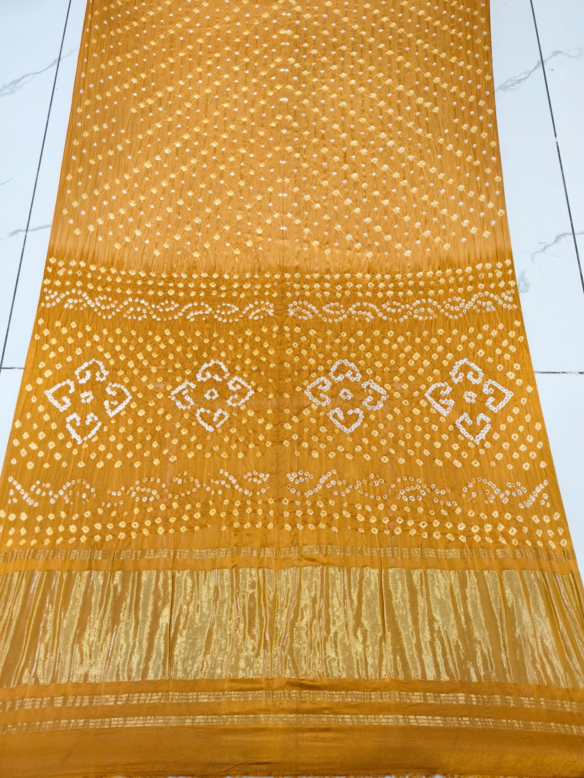 semi gajji bandhani saree with zari pallu